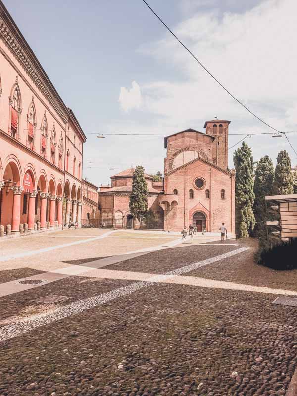 Best 15 Pictures of Bologna Streets of Bologna