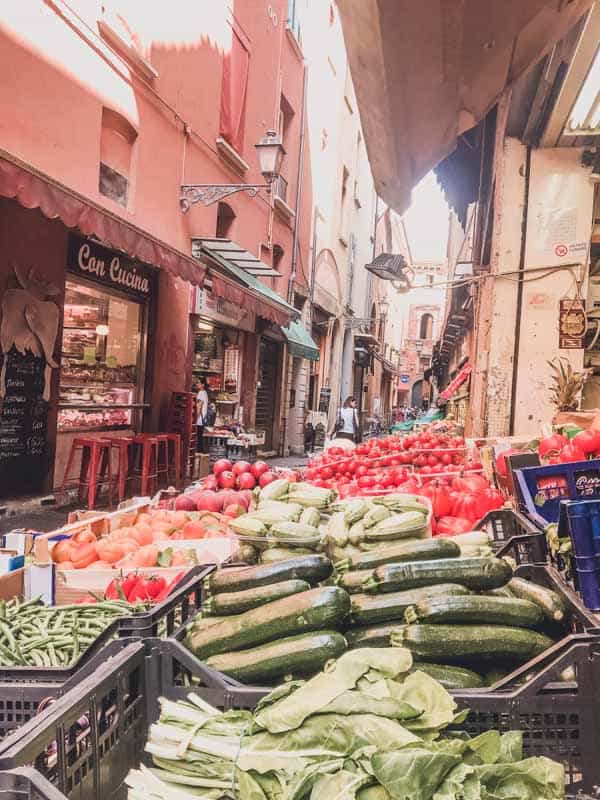 Food Markets in Bologna
