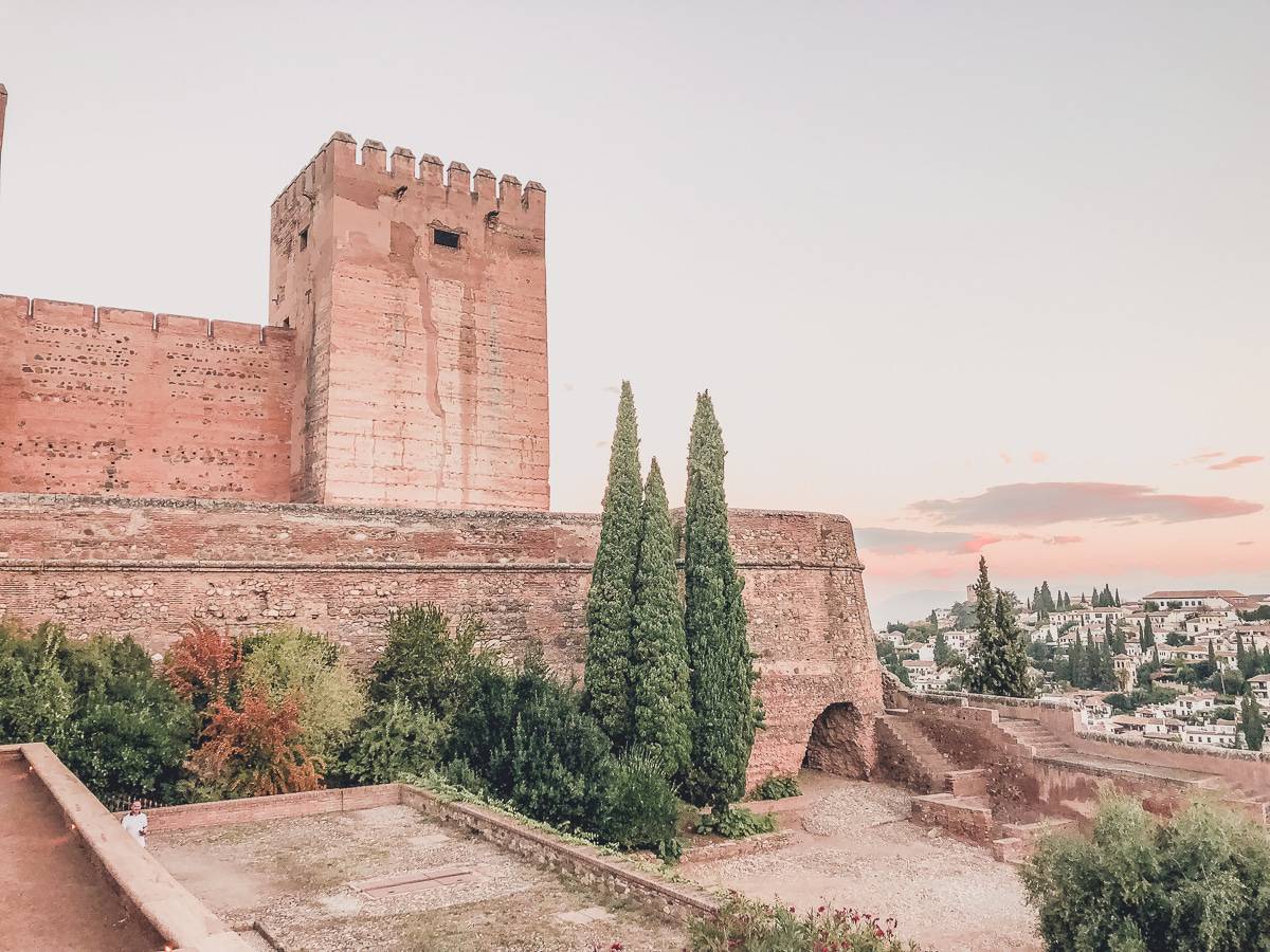 24 Travel Inspiring Photos of Granada