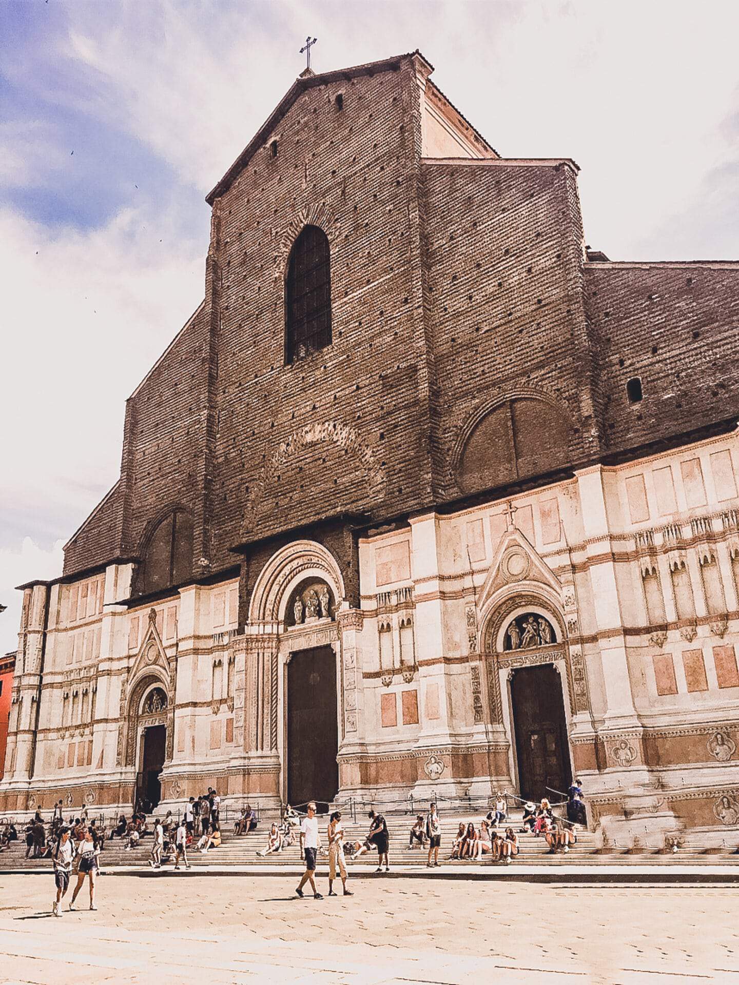 All The Best Things To Do Solo in Bologna + Map