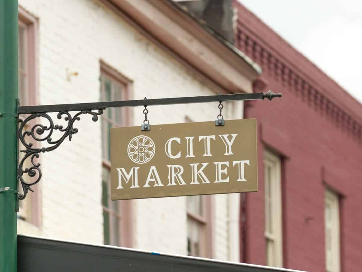 A sign for City Market in Savannah, GA.
