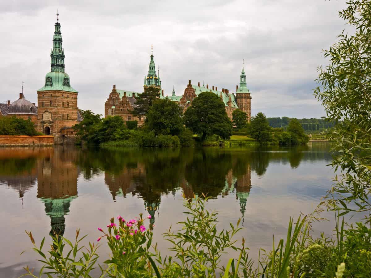 Fairy Tale Crown Castle Frederiksborg