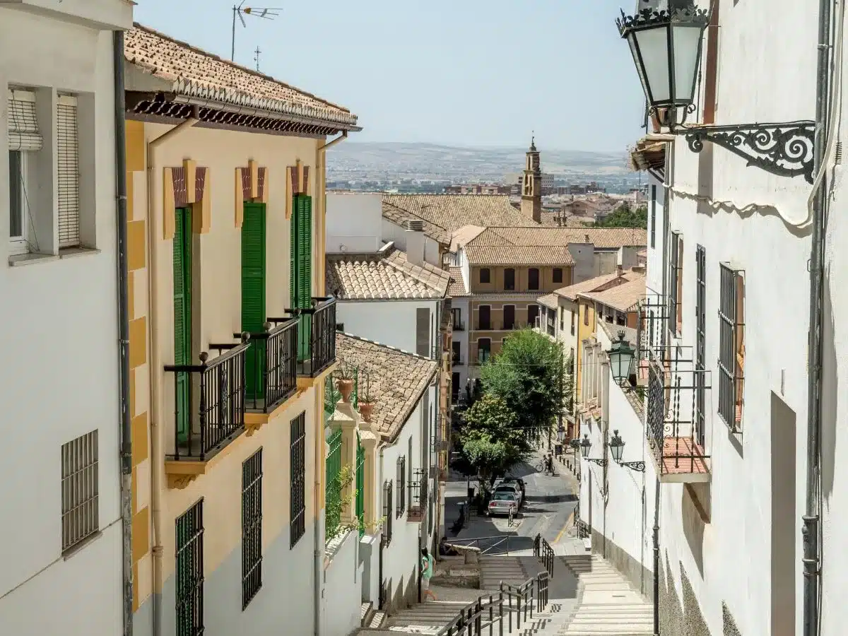 Reasons why to take a tour to Granada from Seville