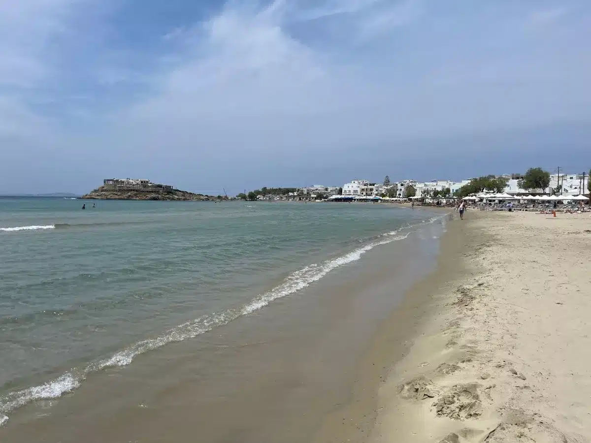 Renting a car in Naxos and visiting beaches