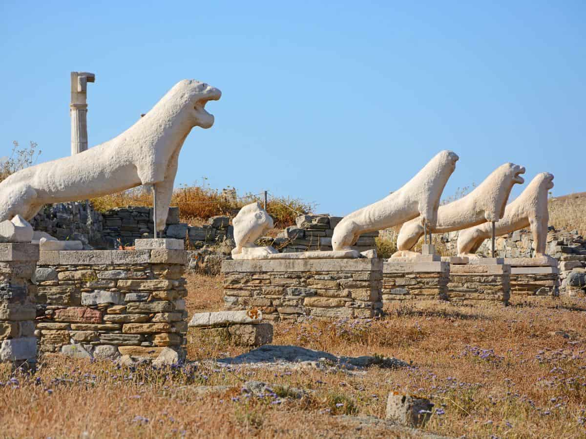 Visit statues of lions in Delos island on your 3 day Mykonos itinerary