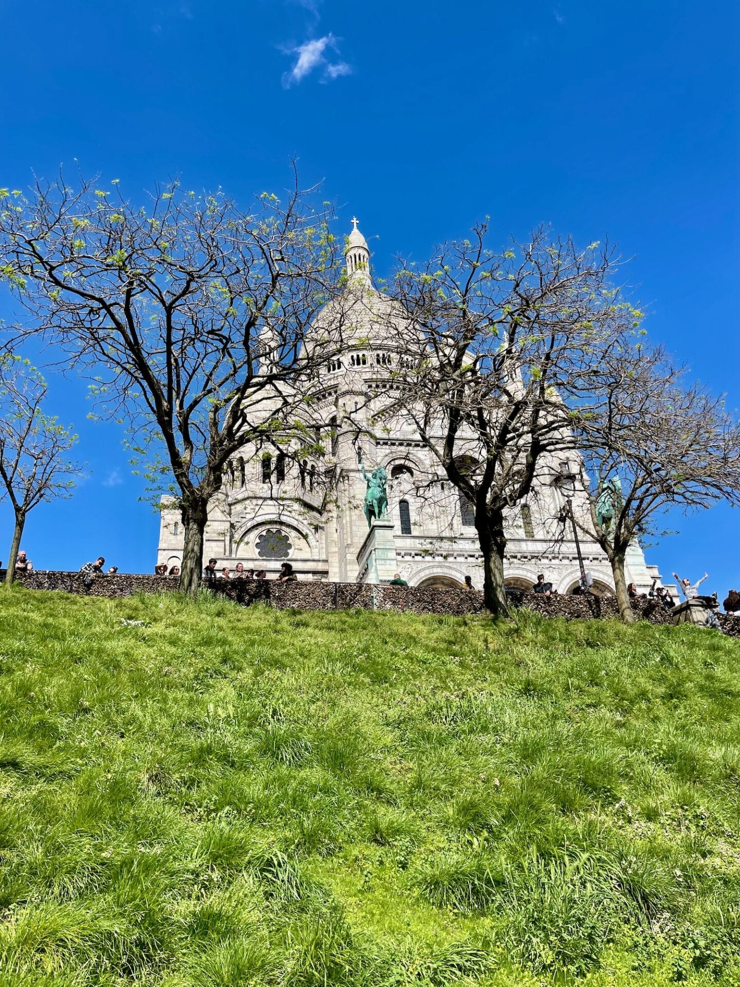 White-domed Basilica of the Sacré-Coeur.