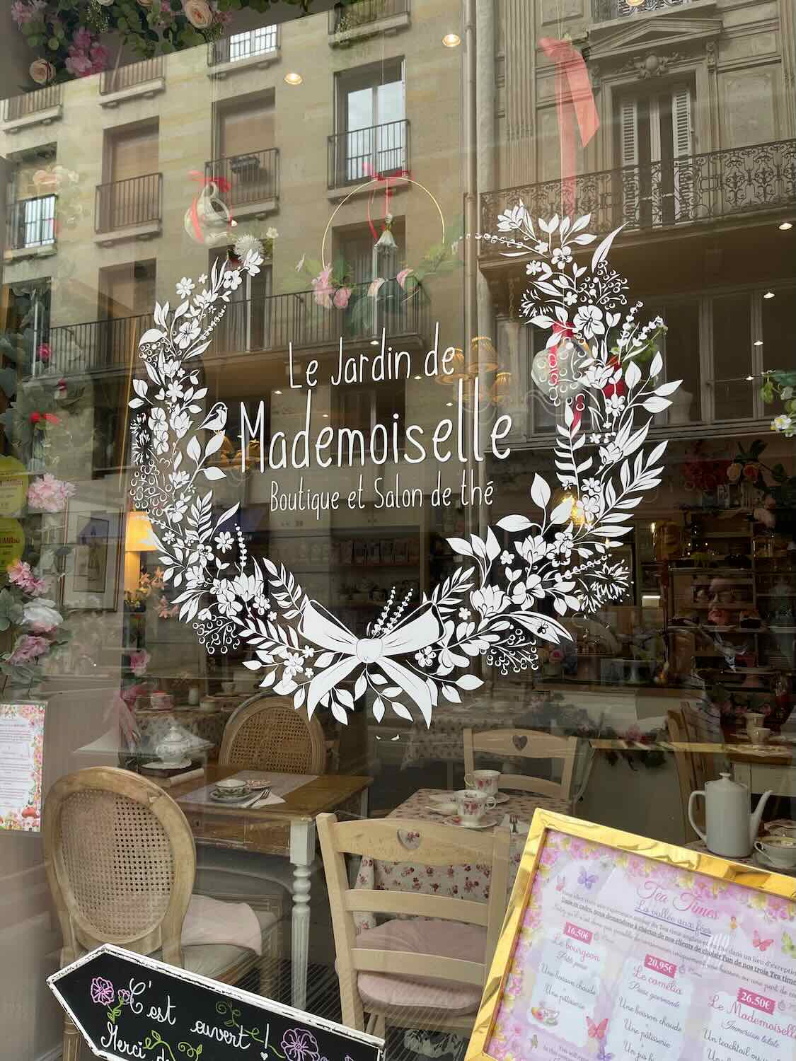 Exterior window of the tea house in Paris