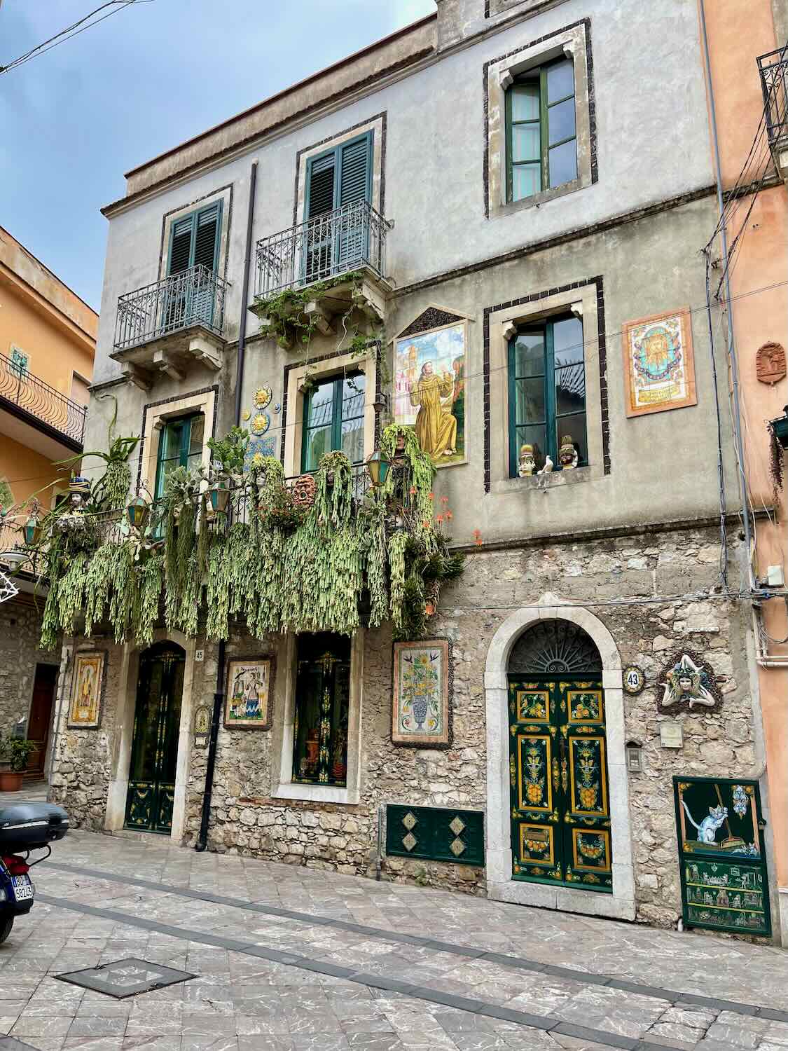 Decorative building in Taormina. 